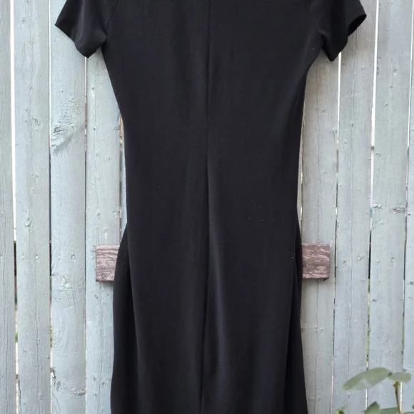 Norma Kamali Black V-Neck Sheath Midi Dress - Picture 2 of 3